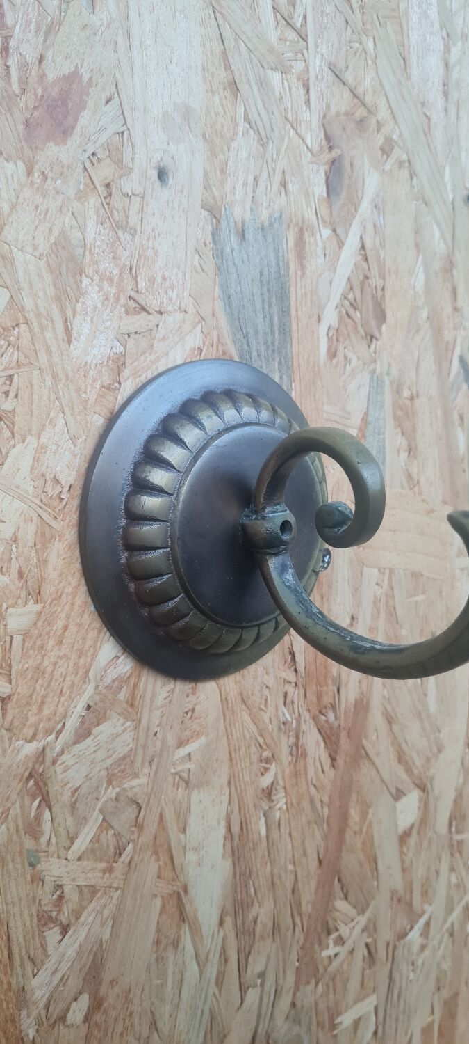 Art deco wall lamp in brass and glass