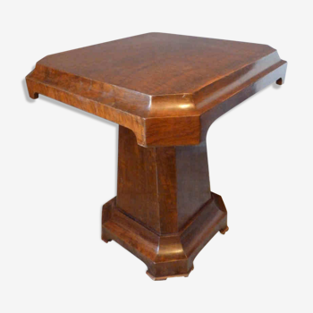 Art deco table