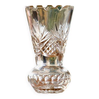 Vase ancien en cristal taillé à la main