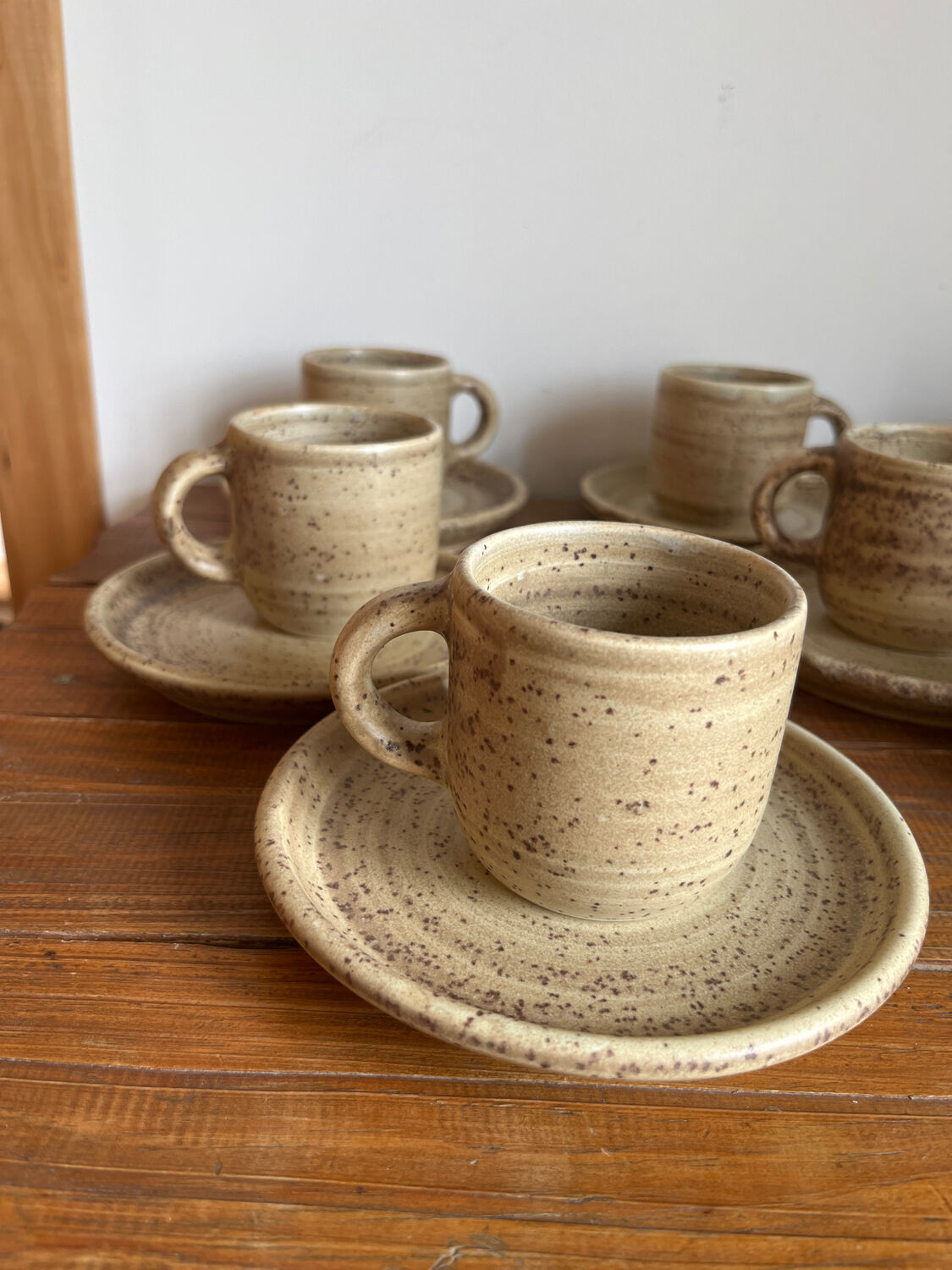 7 stoneware coffee cups