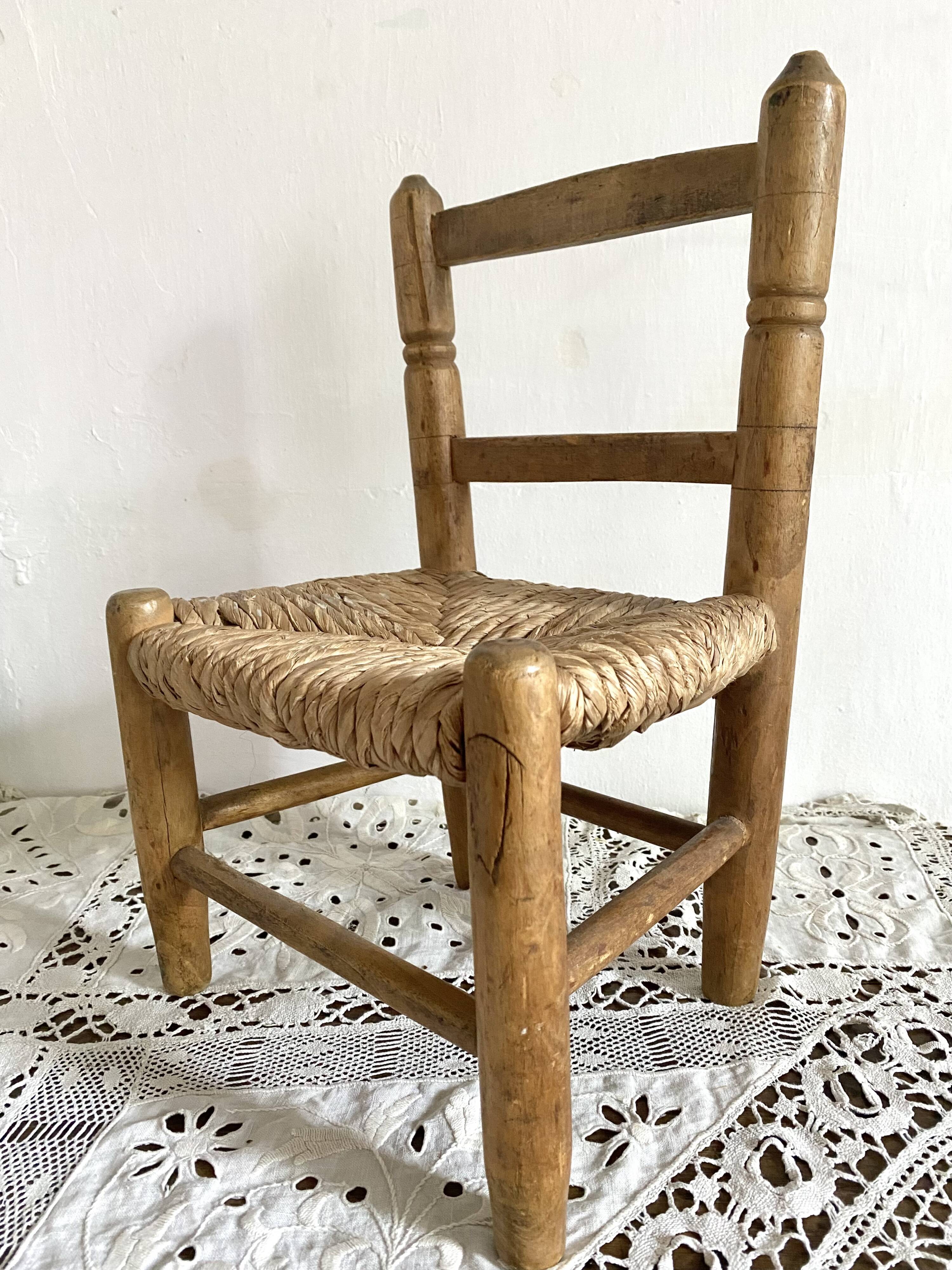 Chaise enfant en bois et paille