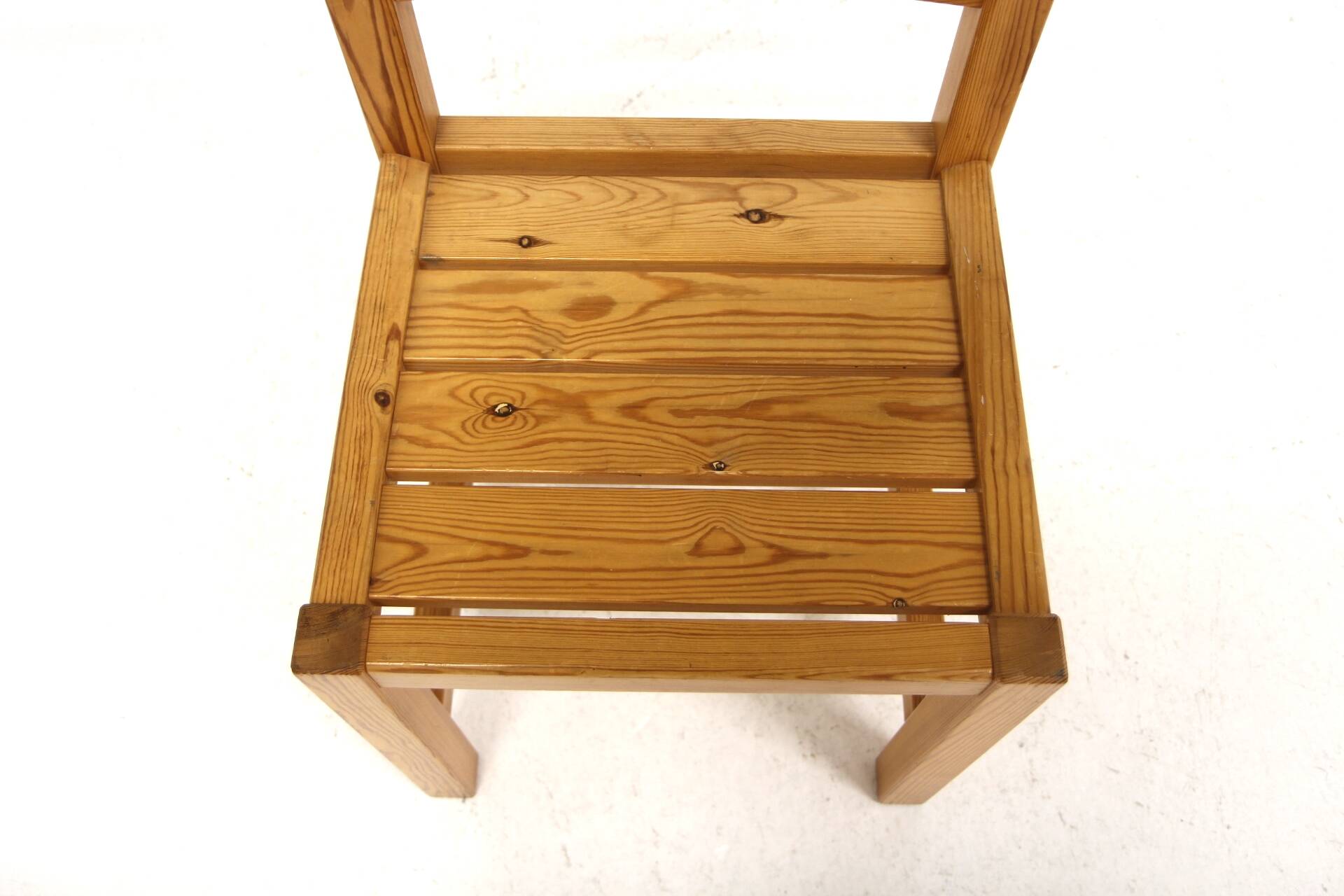 Set of 4 Scandinavian pine chairs, Sweden, 1970