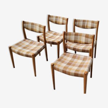 Set of 4 Scandinavian style chairs from the 70s