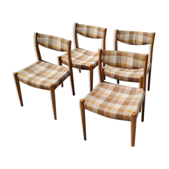 Set of 4 Scandinavian style chairs from the 70s