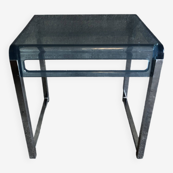 Table de chevet en plexiglas bleu et métal chromé, 1970