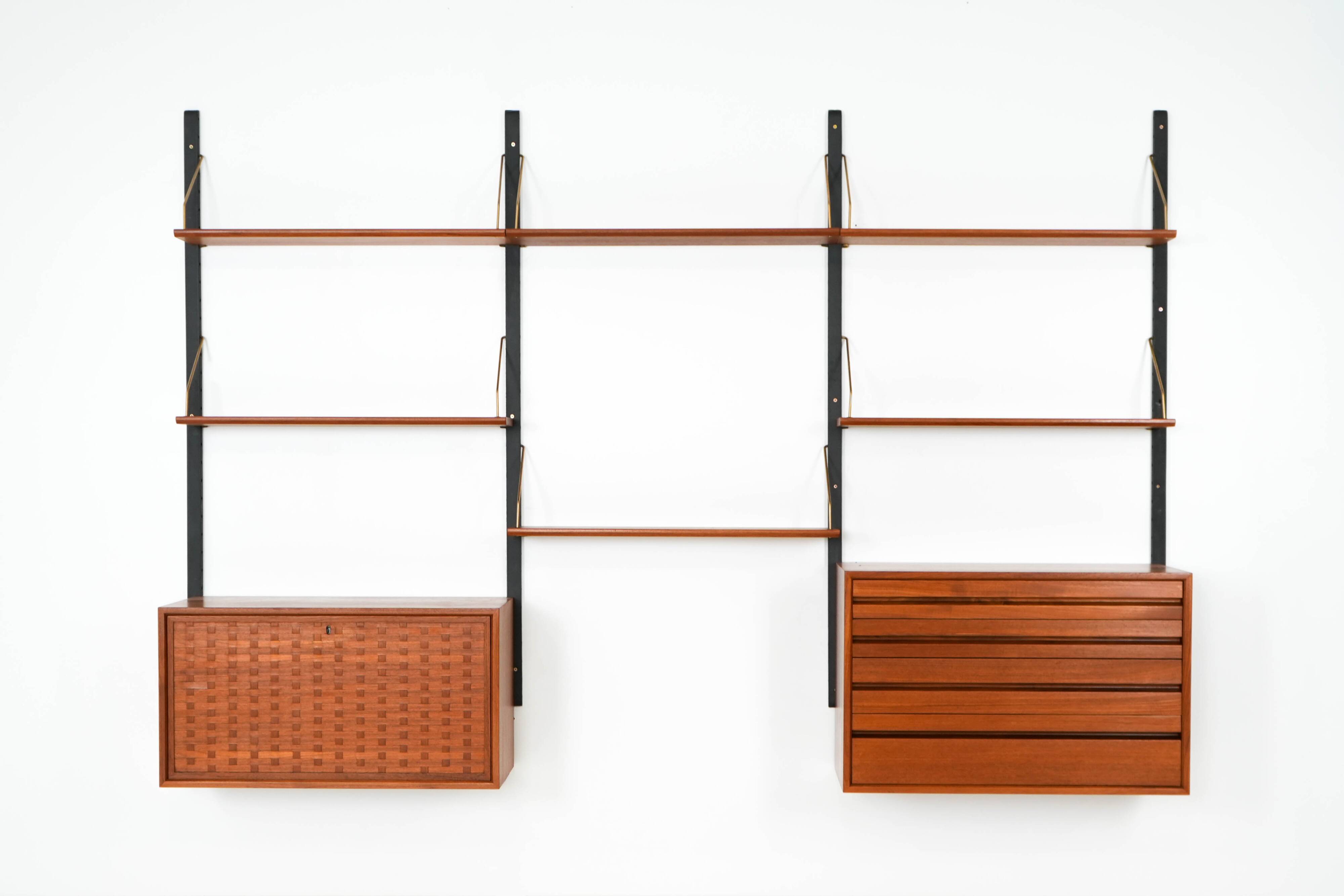 Teak modular shelving unit, Danish design, 1960s, designer: Poul Cadovius