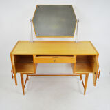 1970s dressing table