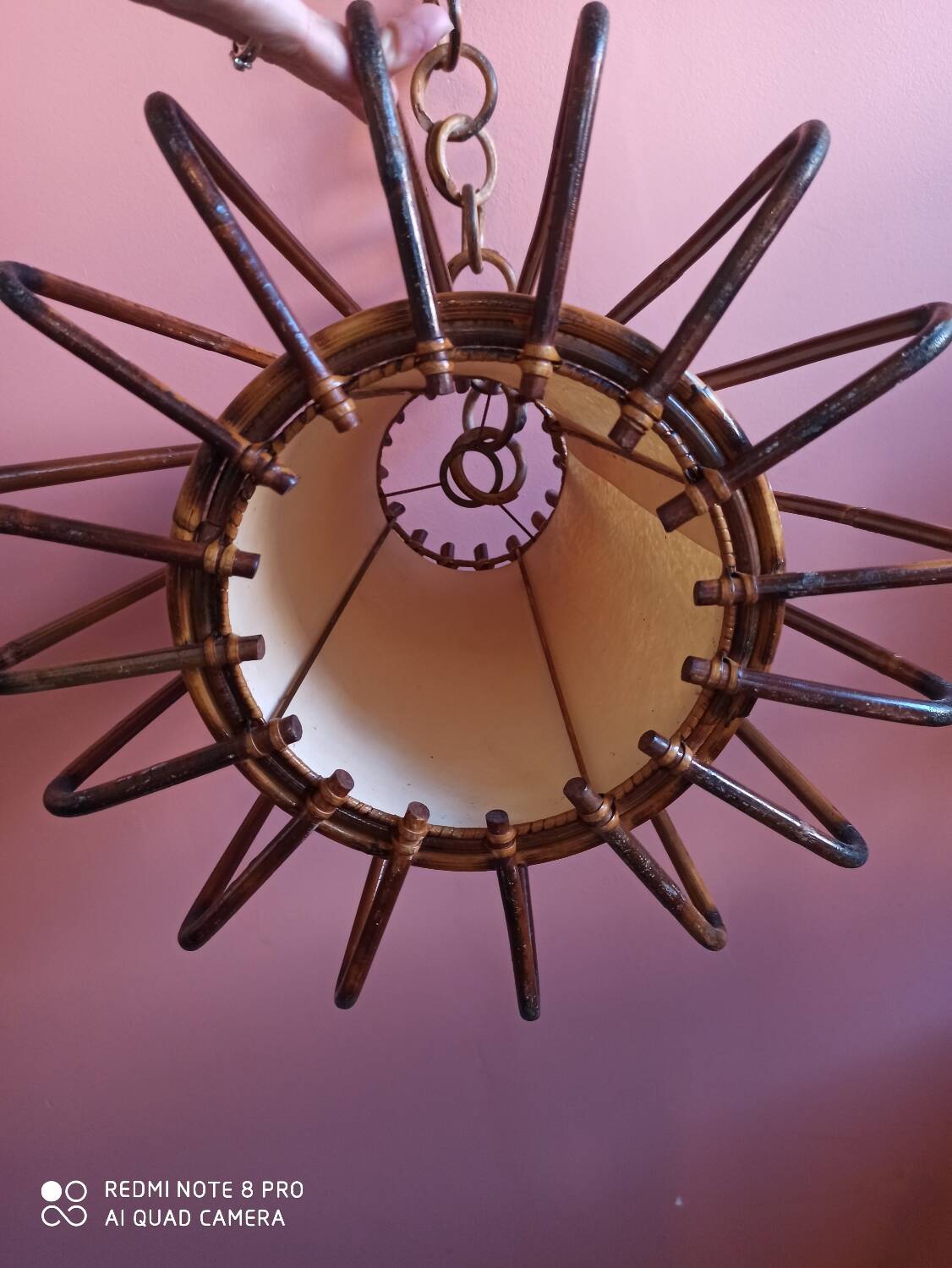 Suspension vintage en rotin