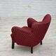 Fauteuil danois des années 1960, en laine de meuble rayée rouge, pieds en bois de chêne.
