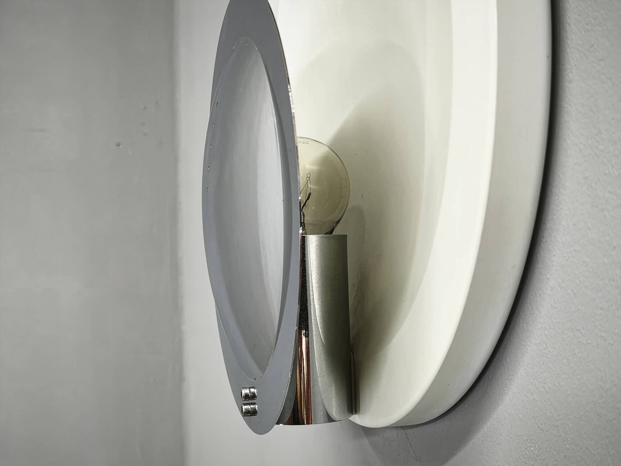 Pair of Italian Space Age Chrome and White Wall Lights, 1970s