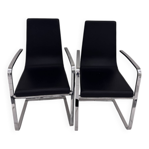 Chaises cuir noires