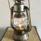 Lampe à pétrole fonctionnelle