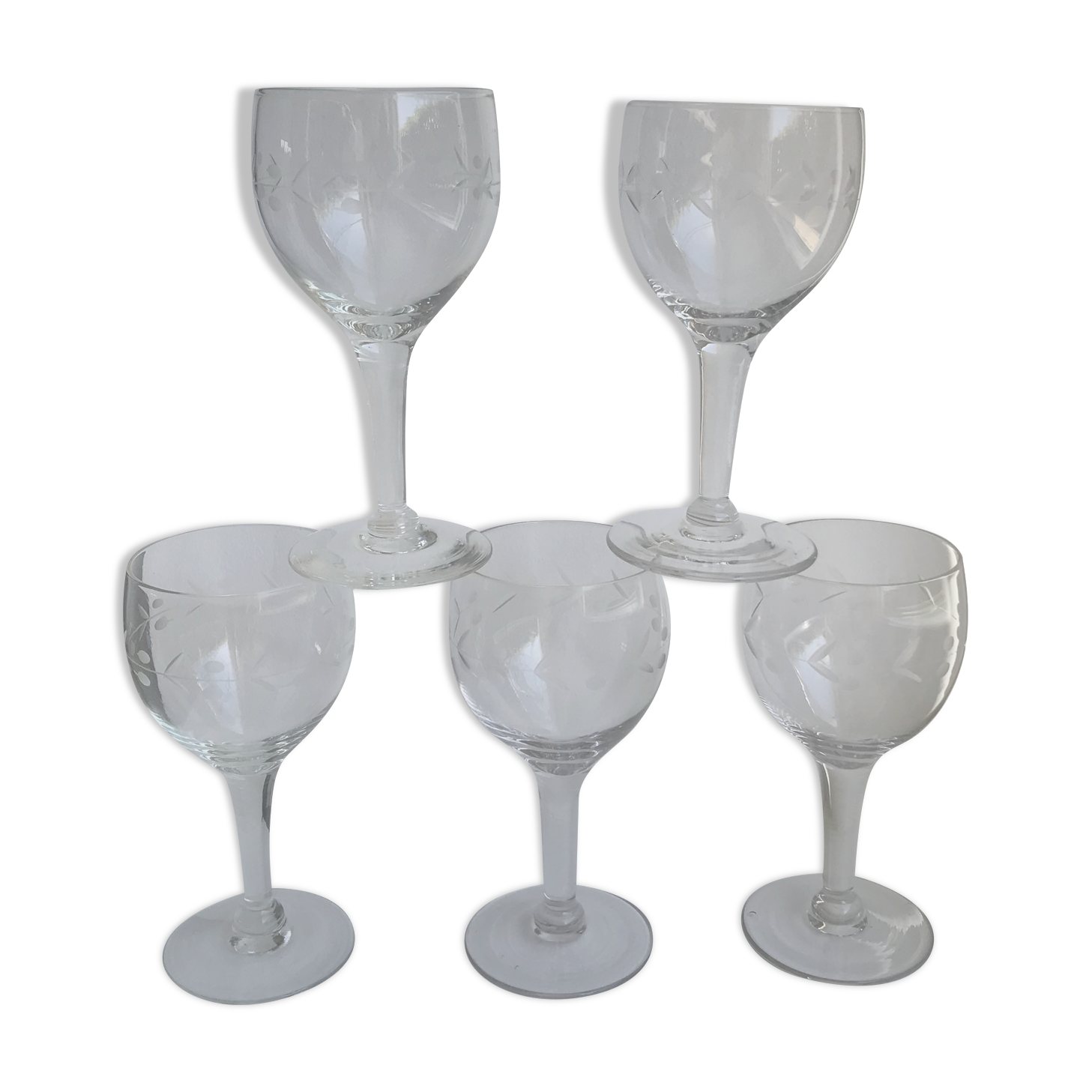 Lot de 5 verres à vin en cristal gravé années 50