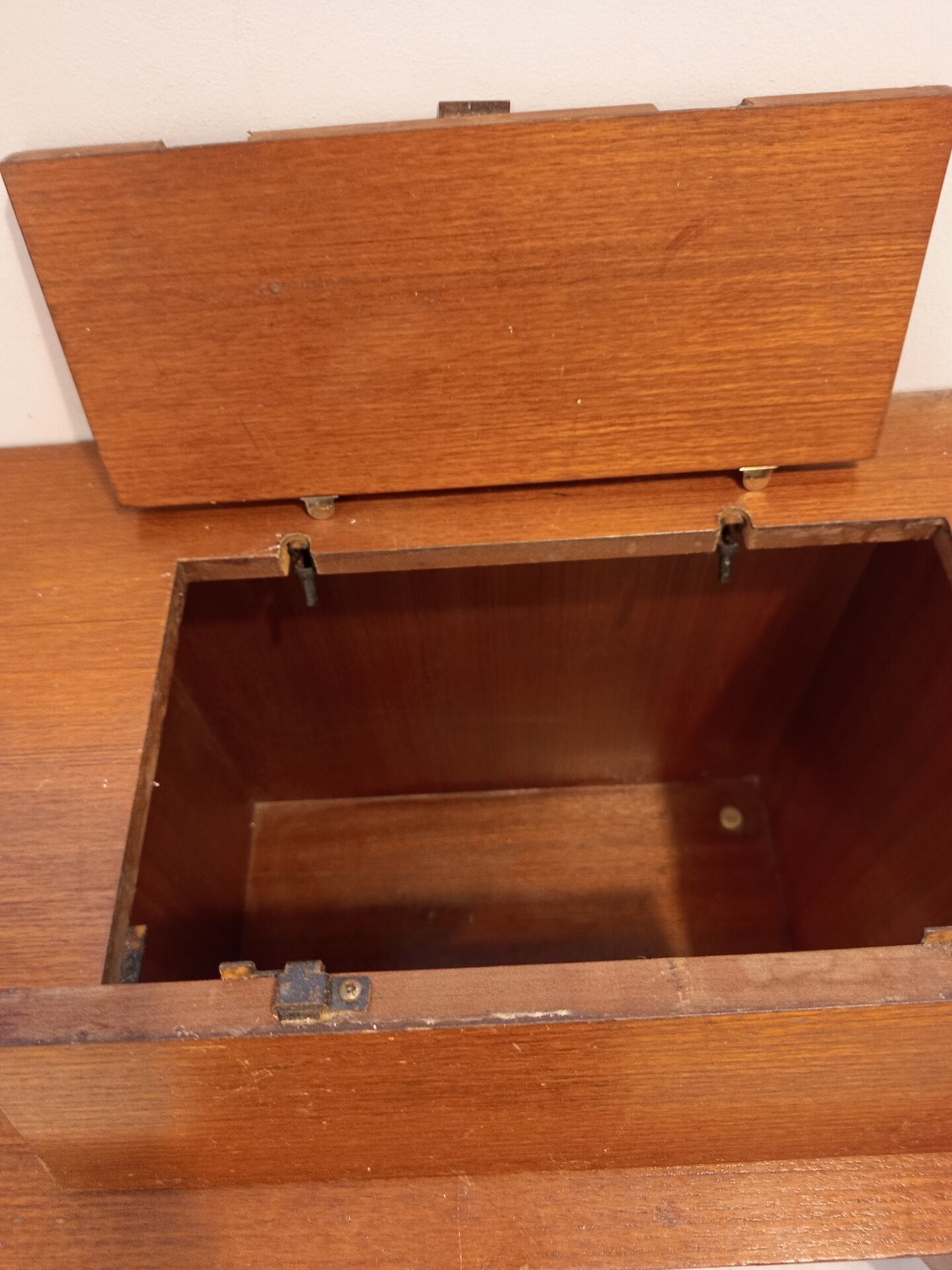 Antique sewing machine cabinet