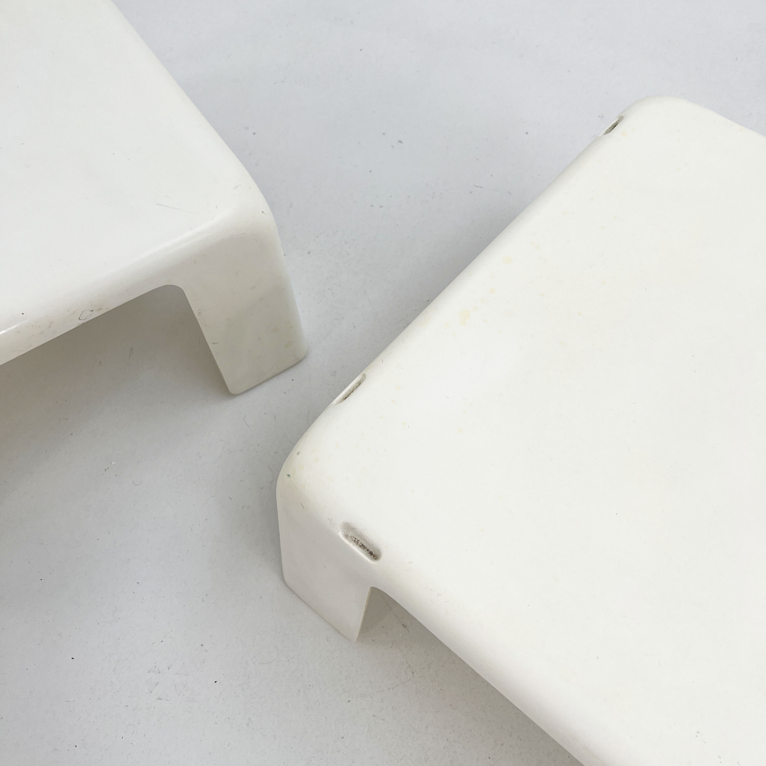 Set of 4 white "Quattro Gatti" side tables by Mario Bellini for C&B Italia, 1960