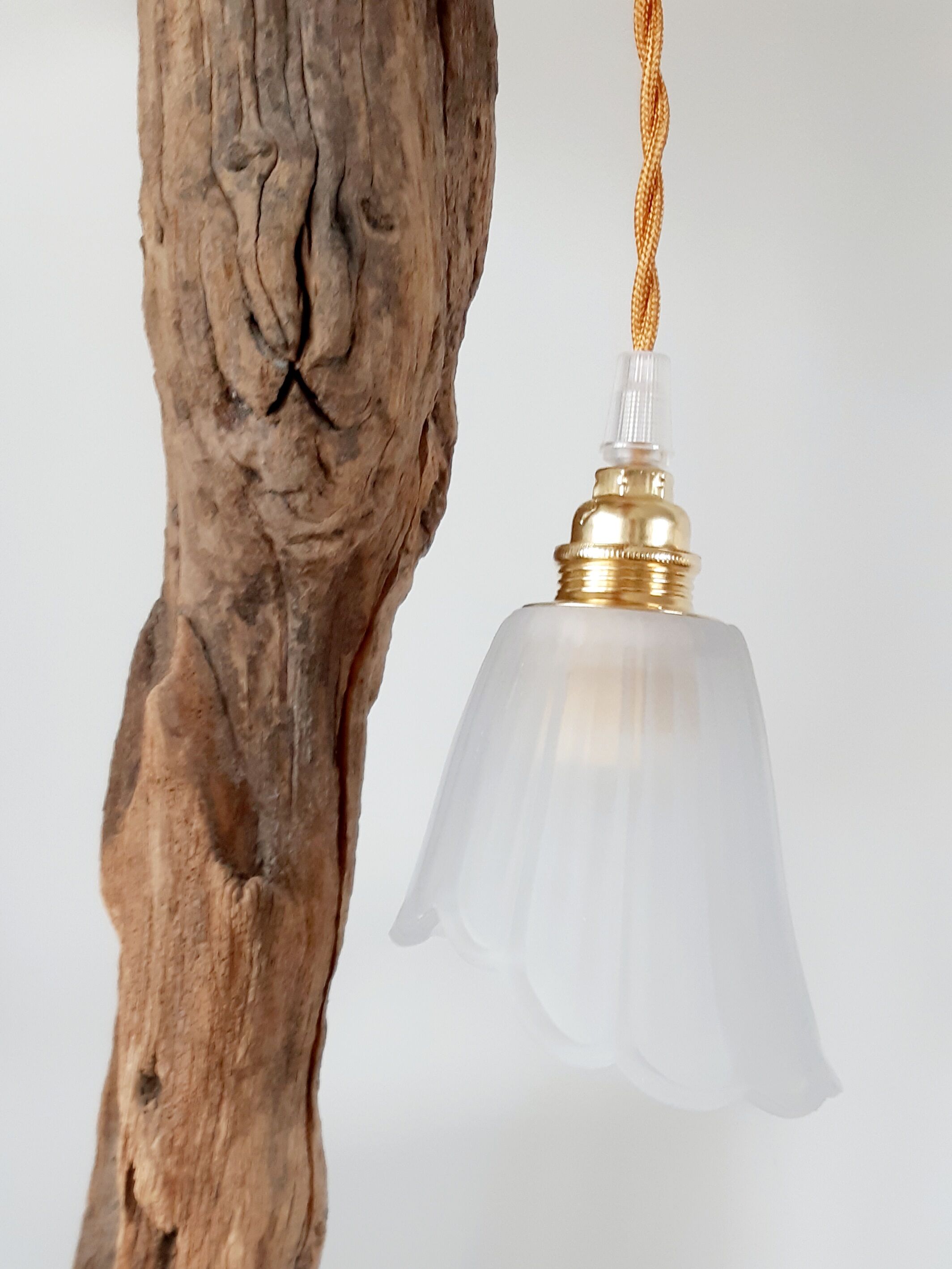 Hand lamp glass skirt