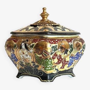 Box in chinese porcelain and brass early 20th century