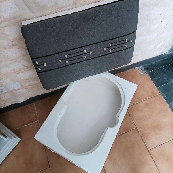 Tabouret coffre style moderne - pièce unique