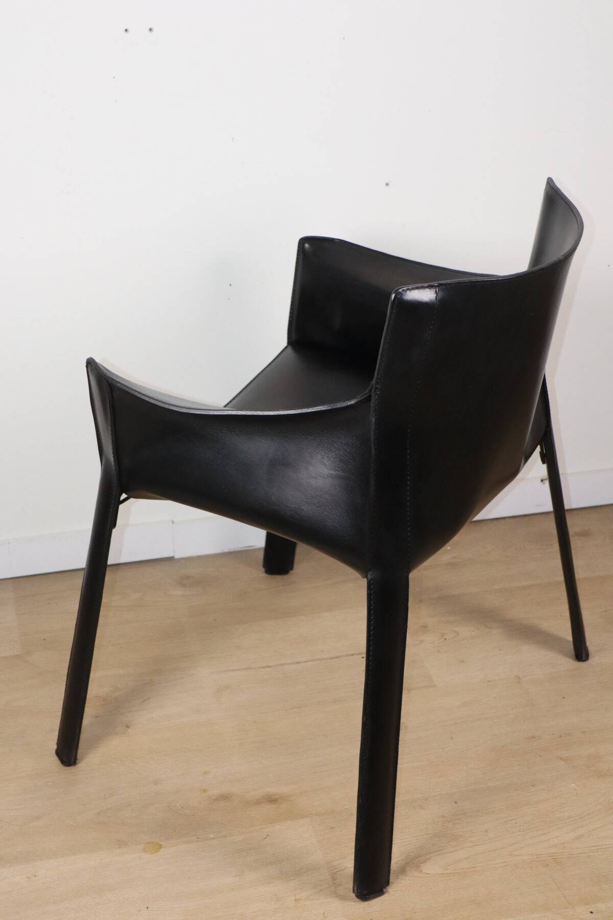 Fauteuil vintage en cuir noir - Années 80
