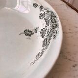 Plat creux en Terre de Fer Bertrand Bordeaux modèle "Anémone" fin XIXème