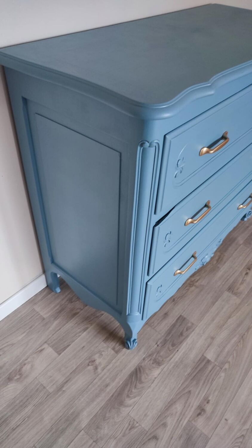 RELOUKEE SOLID WOOD CHEST OF DRAWERS