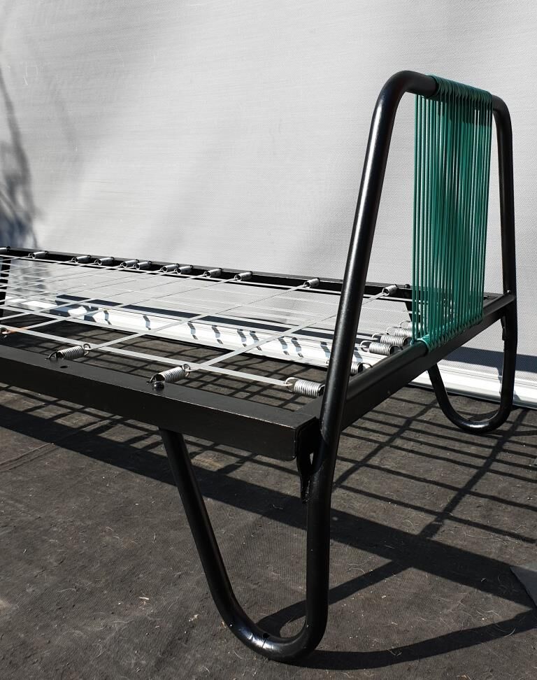 Metal bed  scoubidous green metal