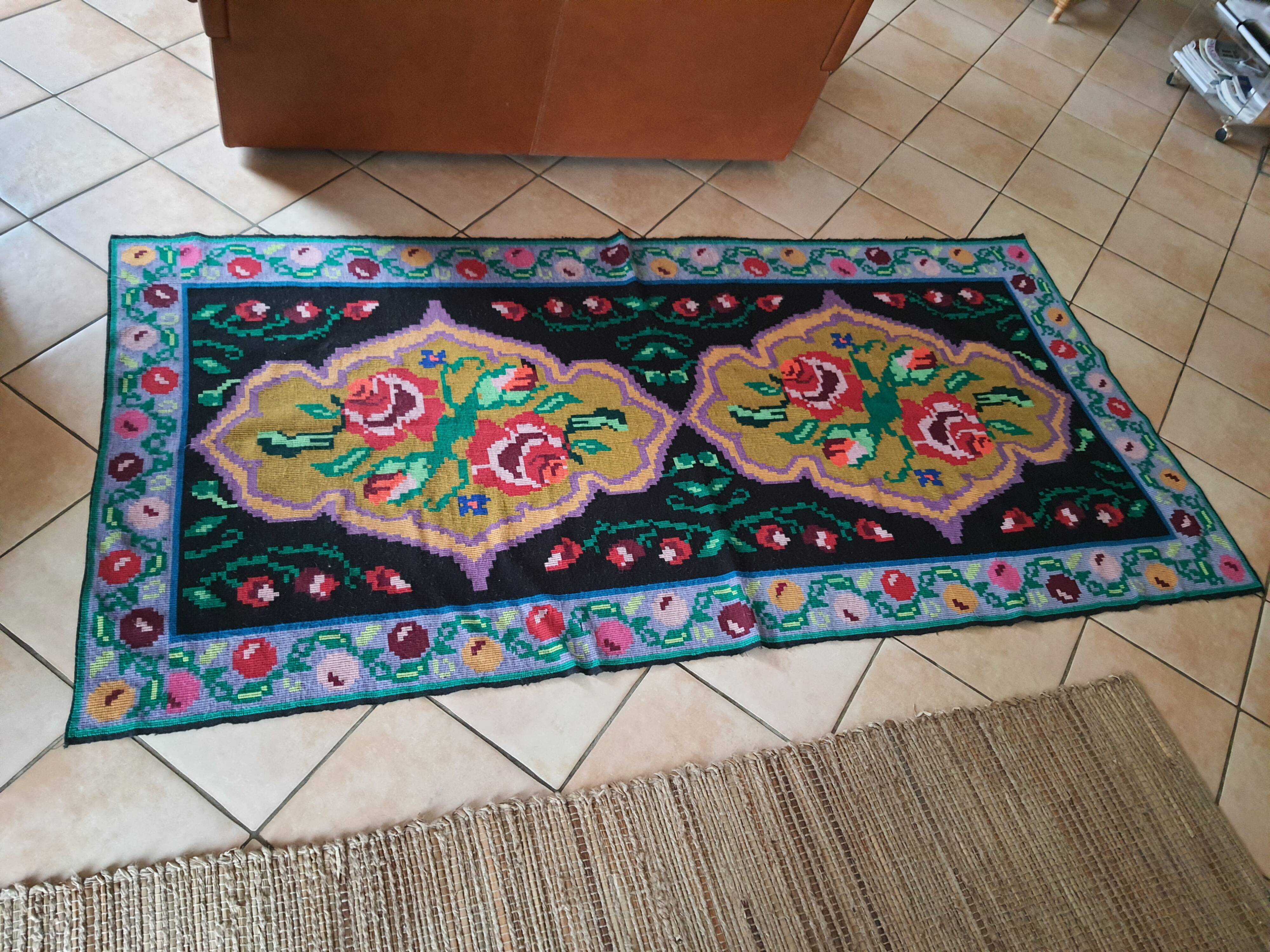 Vintage Moldovan carpet 247x120cm