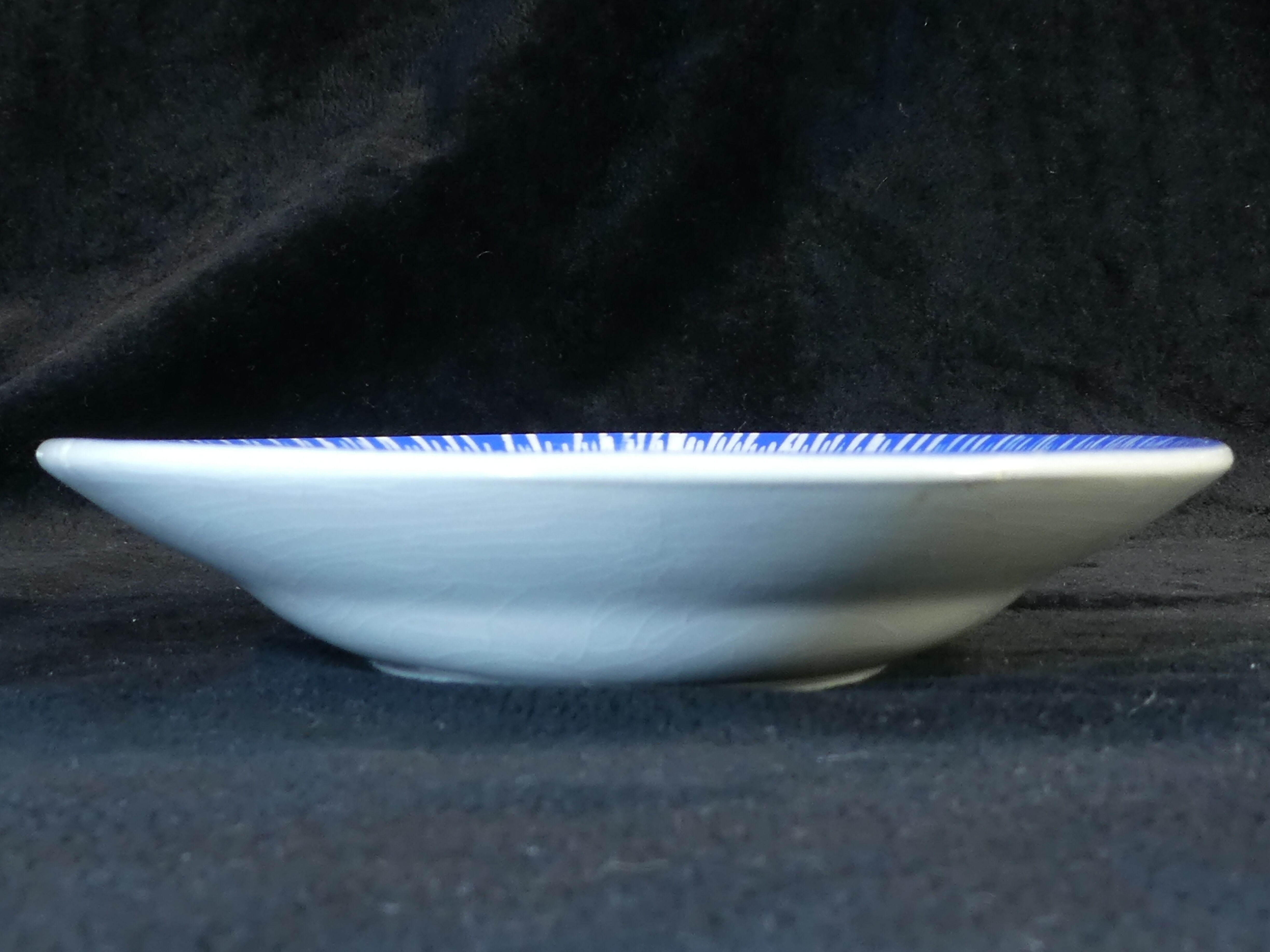 Ravines oval badonviller blue flower