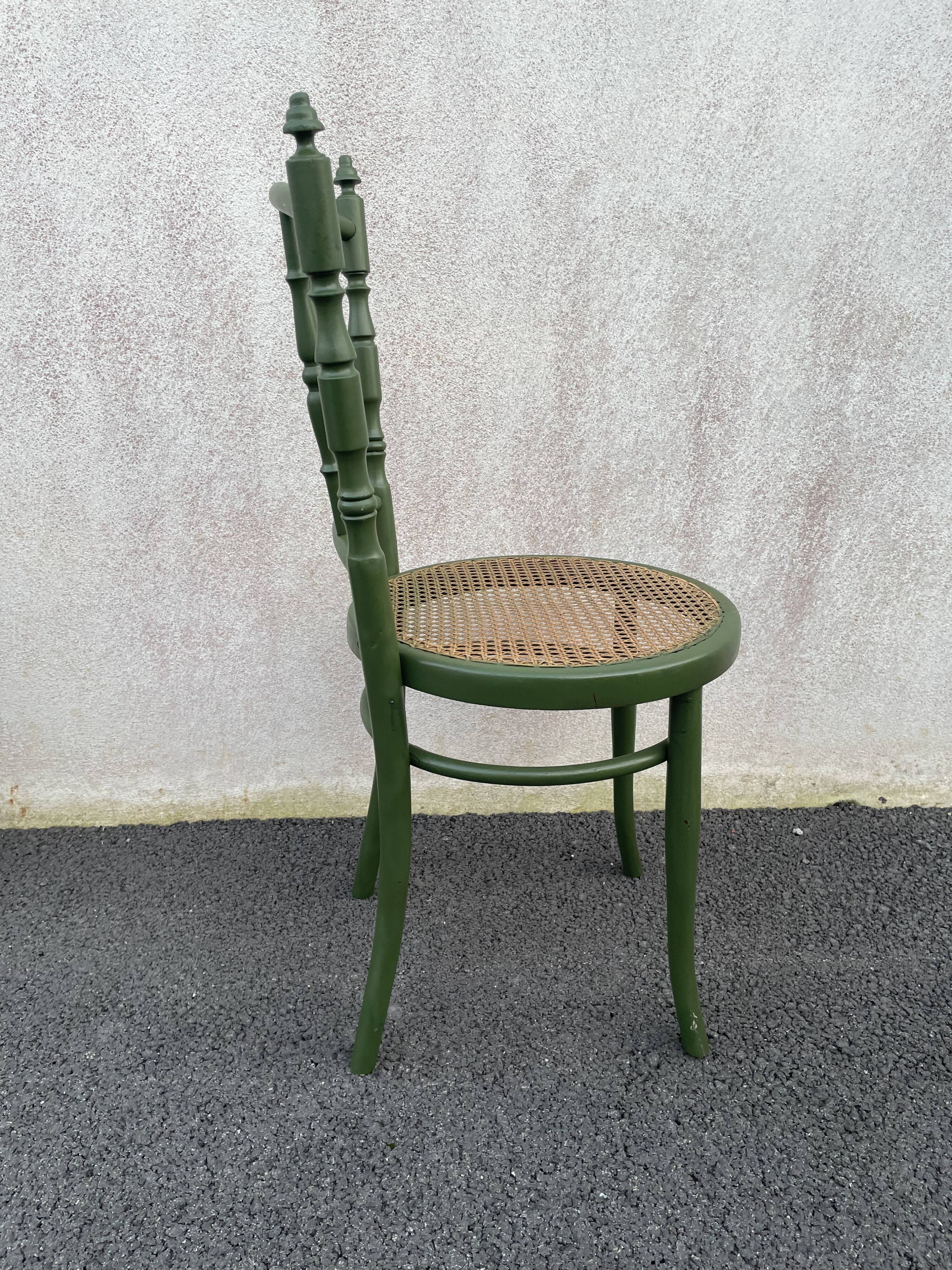 Mundus label canned chair