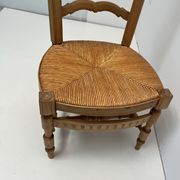 Chaise de nourrice paillée vintage