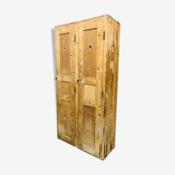 Vestiaire antique en bois, 2 portes