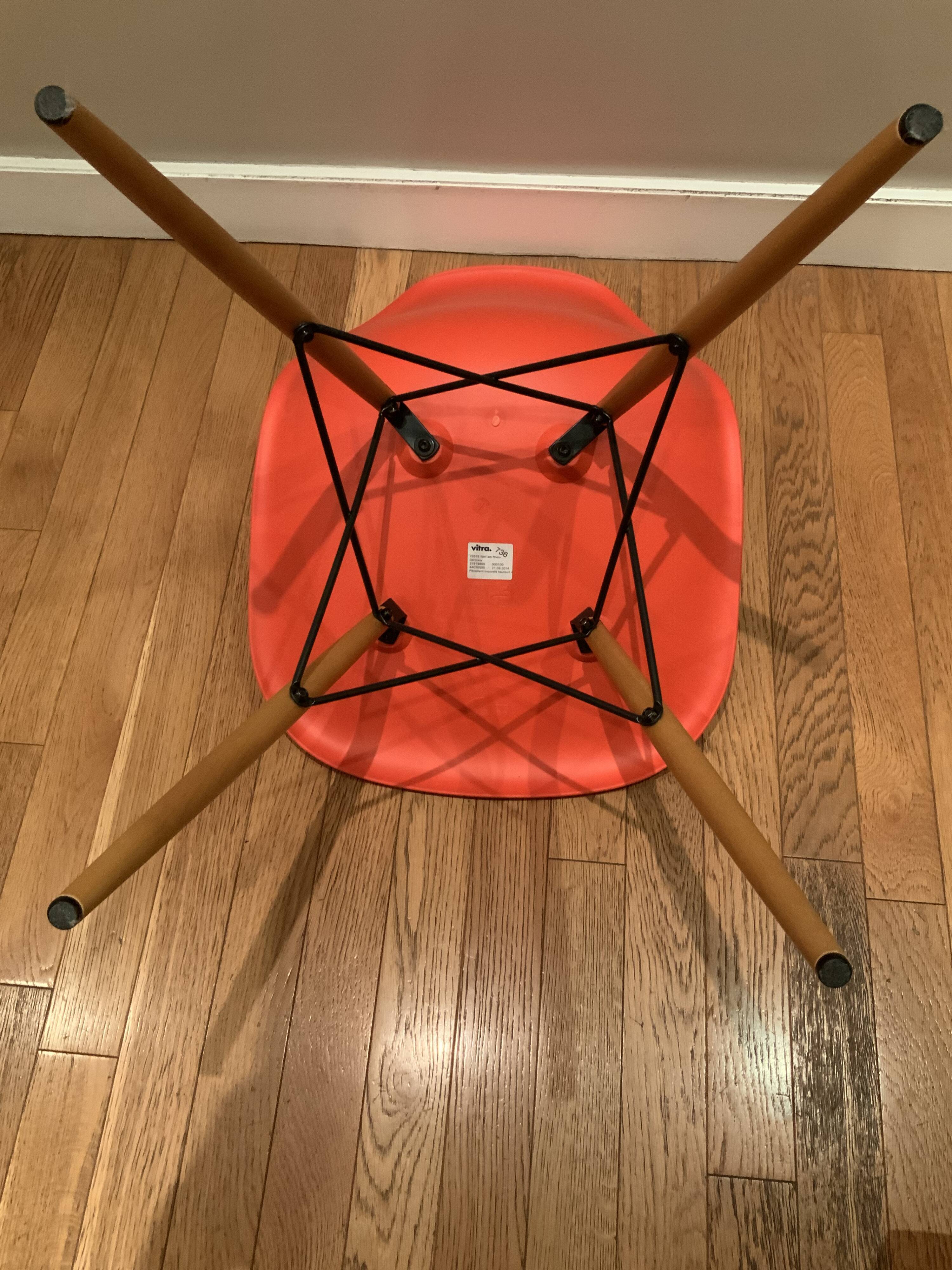 DSW Eames Chair, recent edition Vitra