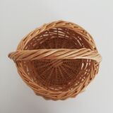 Panier en osier vintage