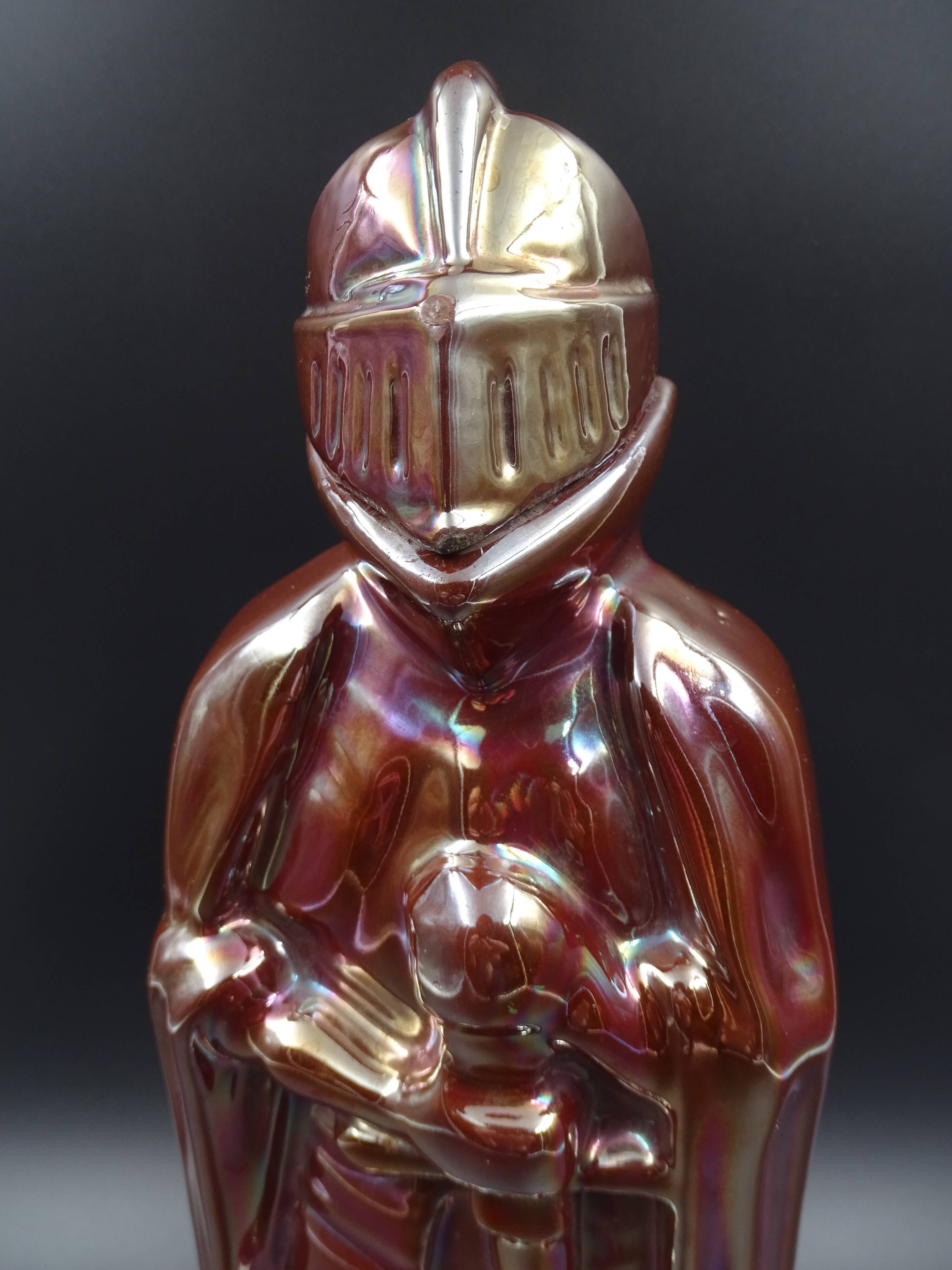 Full chimney servant of his accessories - The enamelled cast iron knight