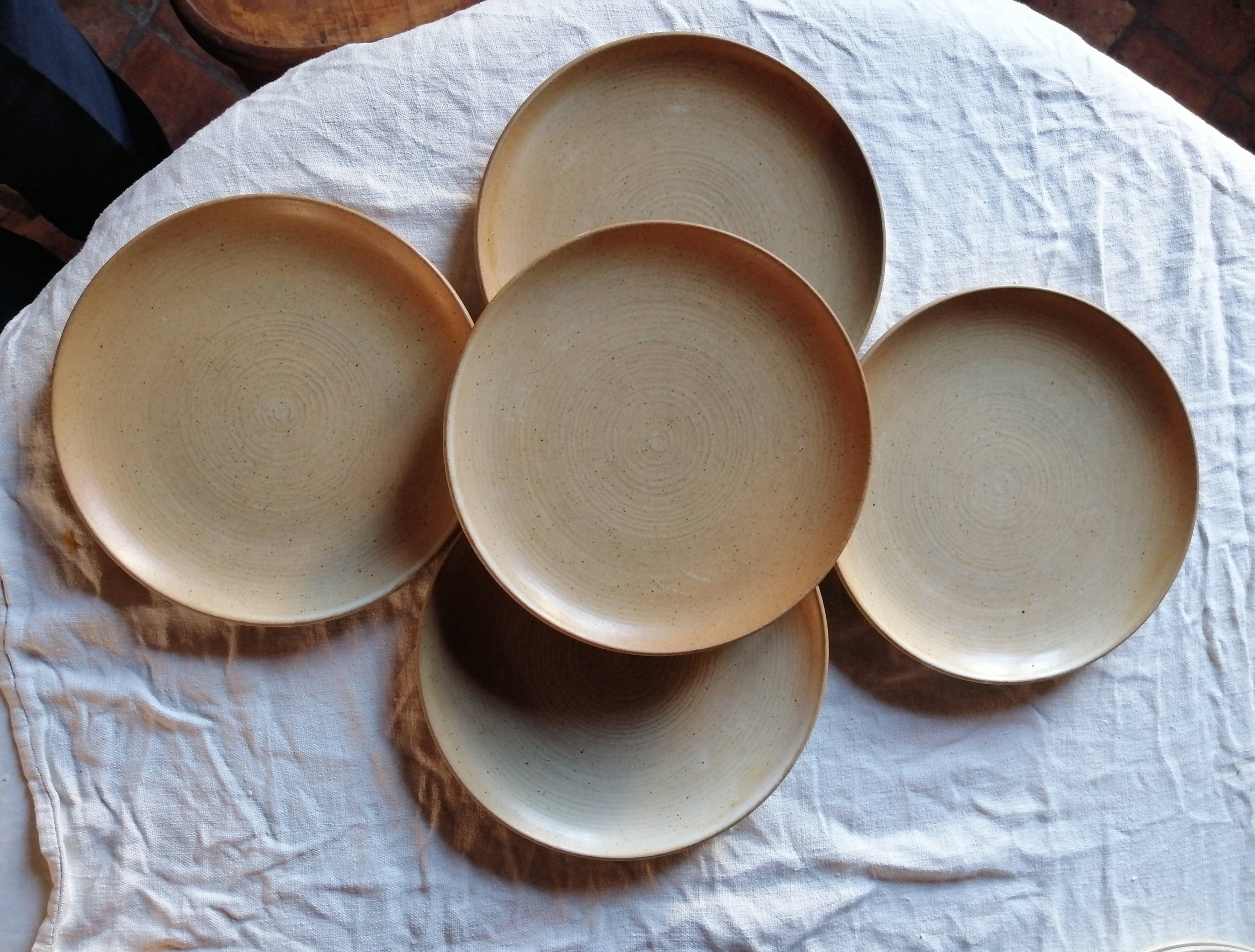 Plates Sandstone Village