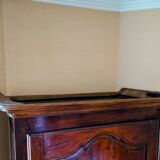 Solid wood bonnet maker