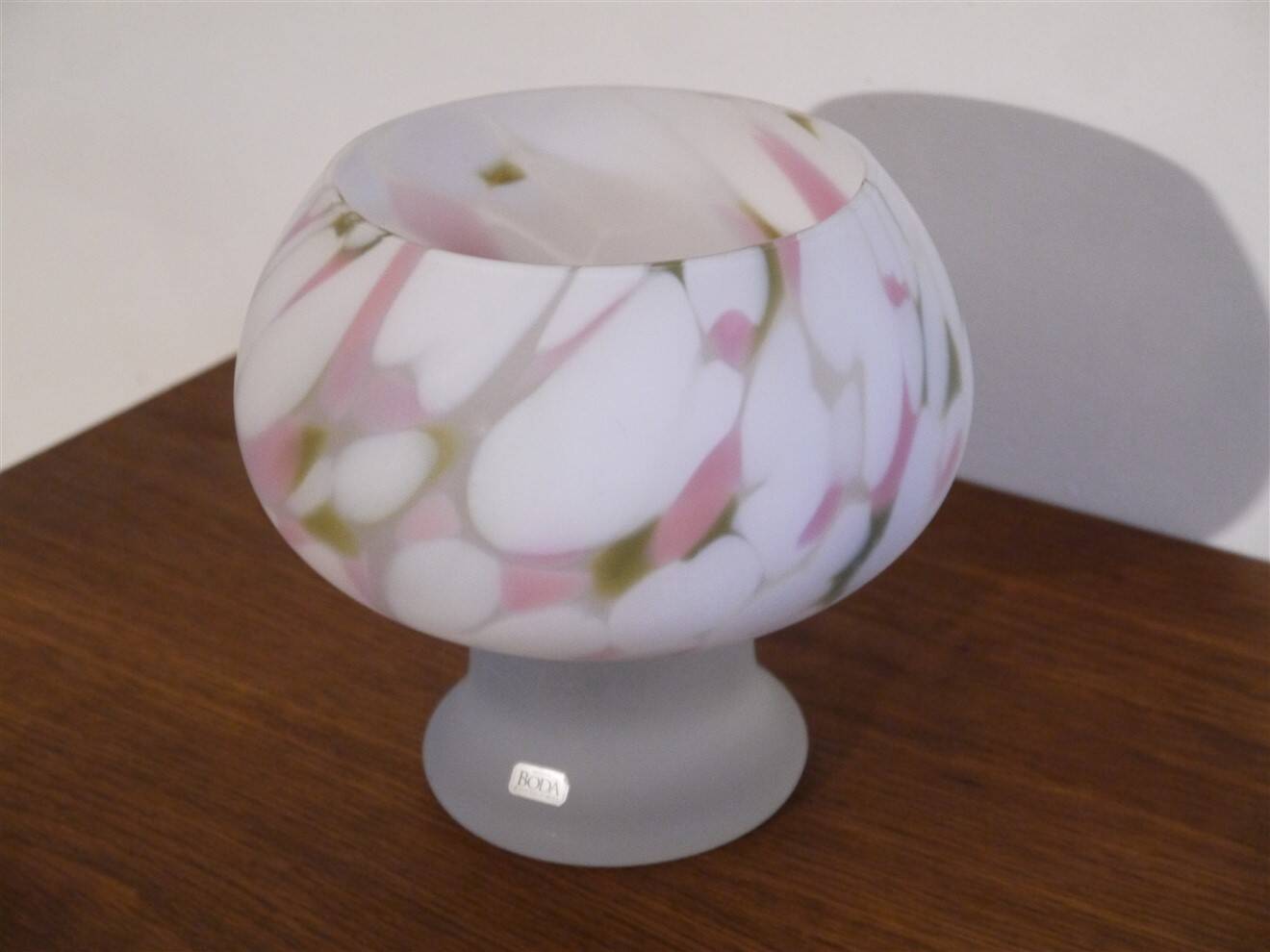 Swedish glass bowl by Kosta, 1970