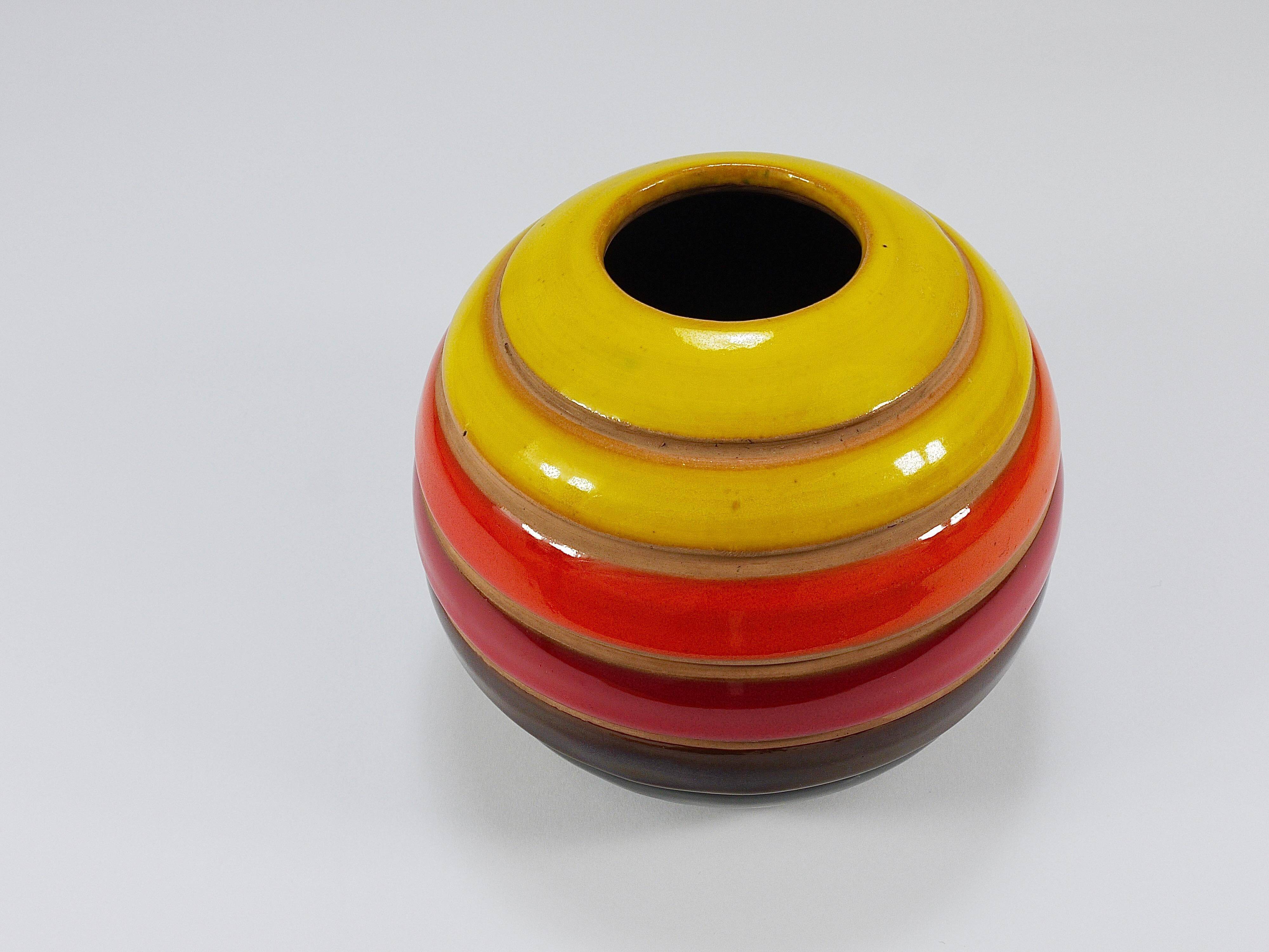 Vase boule en céramique rayé Aldo Londi Bitossi, Italie, 1960s