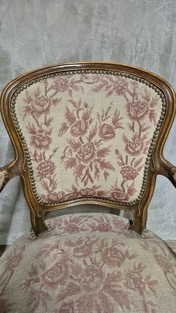 Vintage Louis XV style carved armchair with floral upholstery, 20th century, 90 × 58 cm