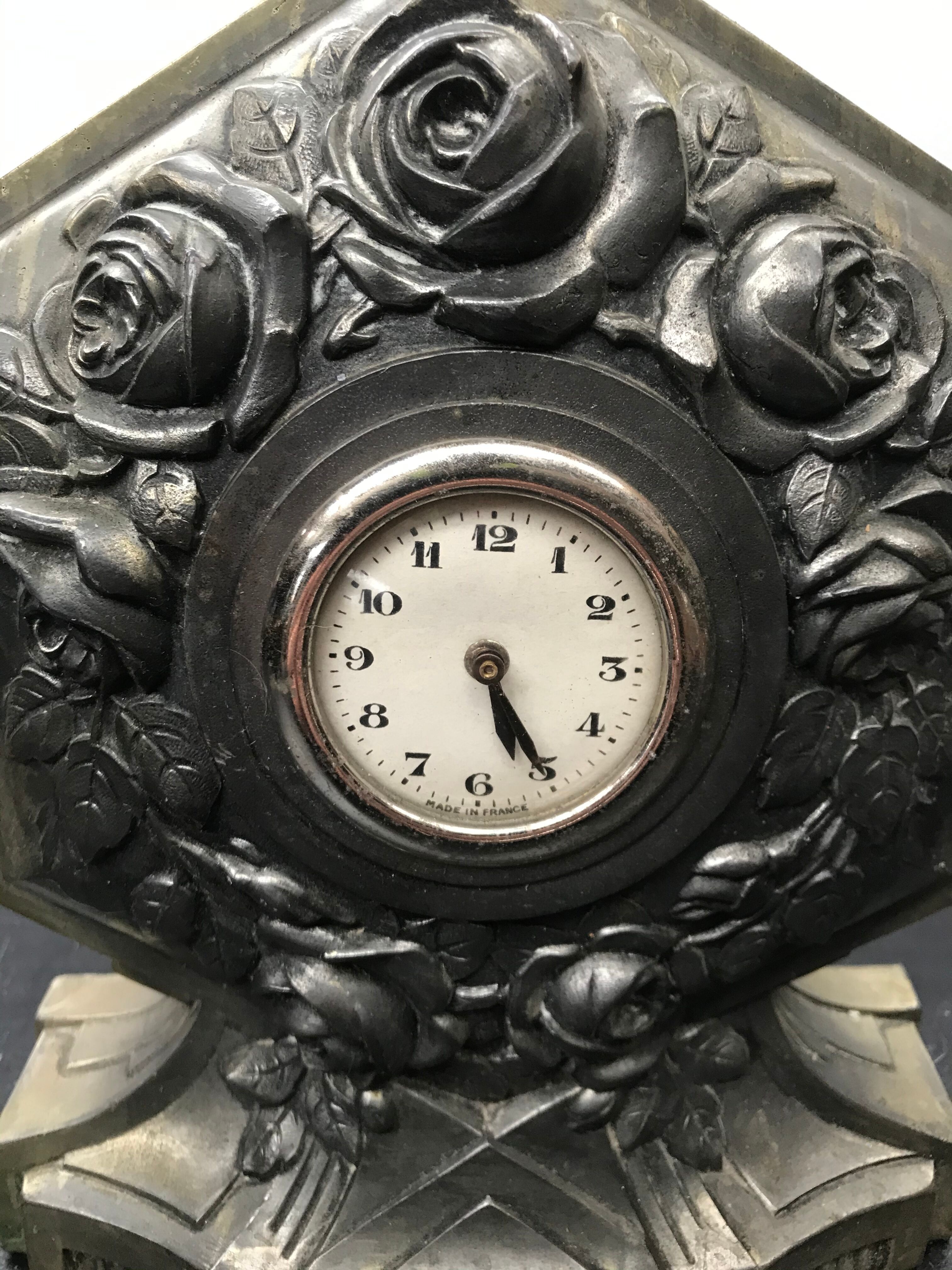Clock on feet art deco vintage metal