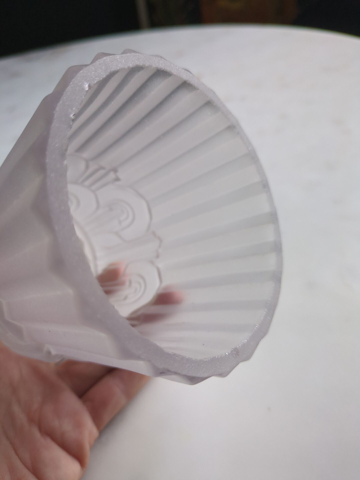 Tulip/shade in moulded glass Art Deco