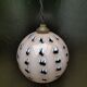 Suspension opaline