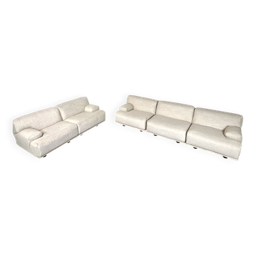 Fiandra Sofa (Three and Two Seater) By Vico Magistretti For Cassina, Italy
