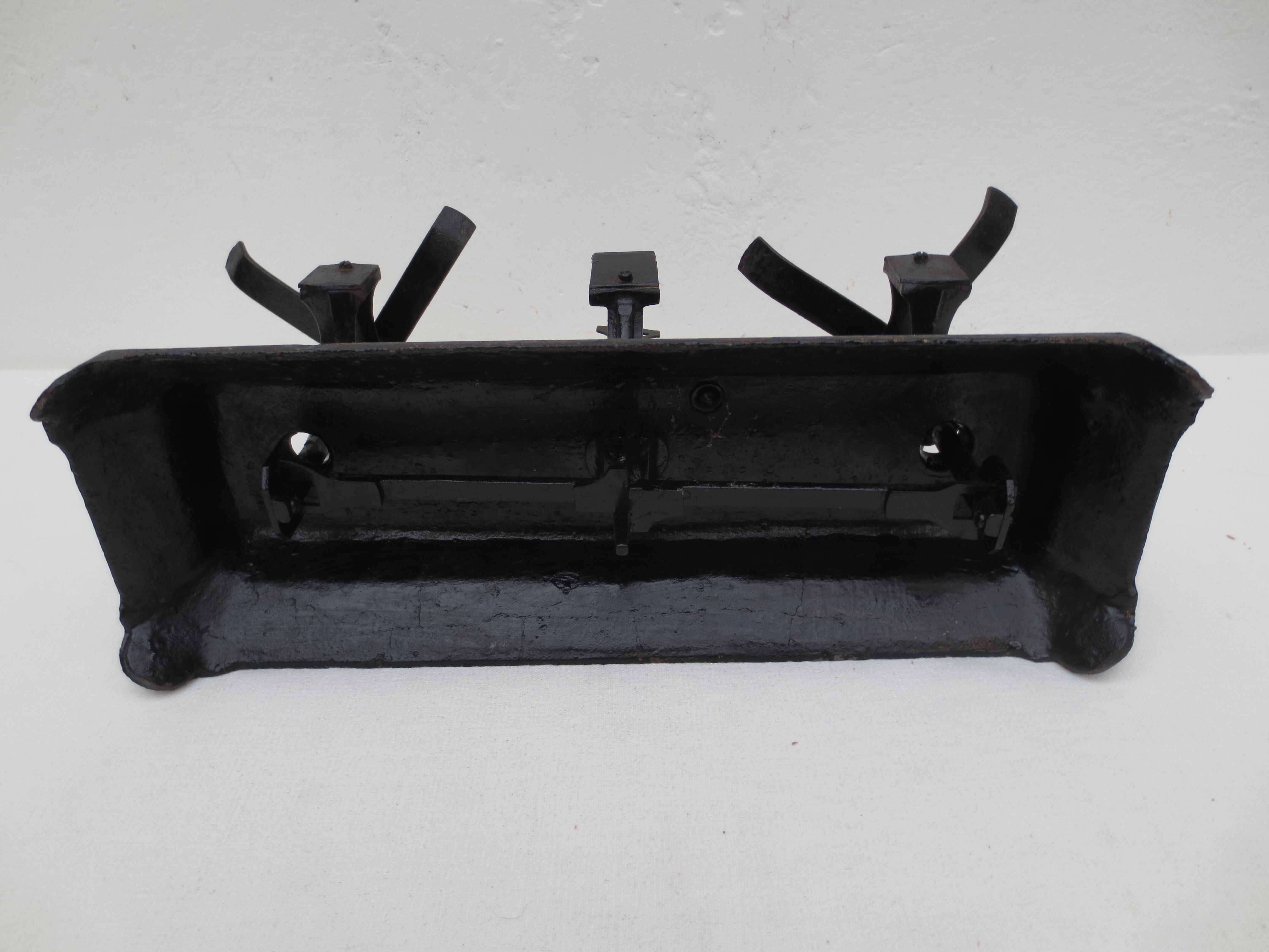 Scale old type roberval force 1 kg