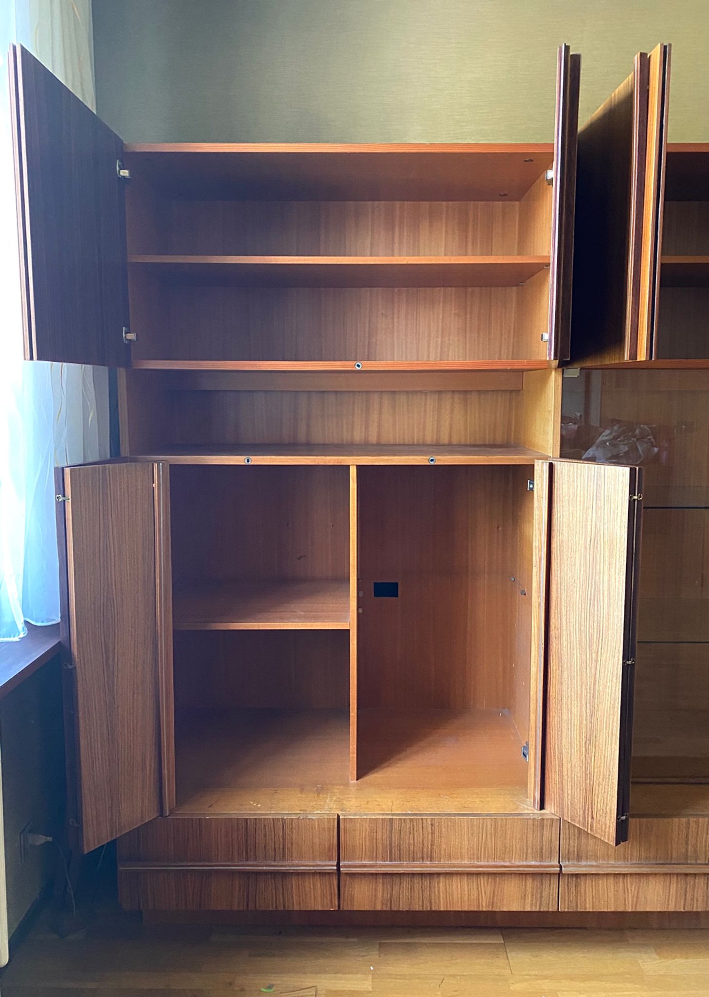 Wall unit / bookcase Italian Luigi Bartolini 1960