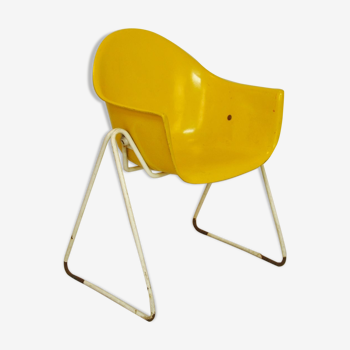 Yellow child chair by Walter Papst for Wilkhahn 1960s