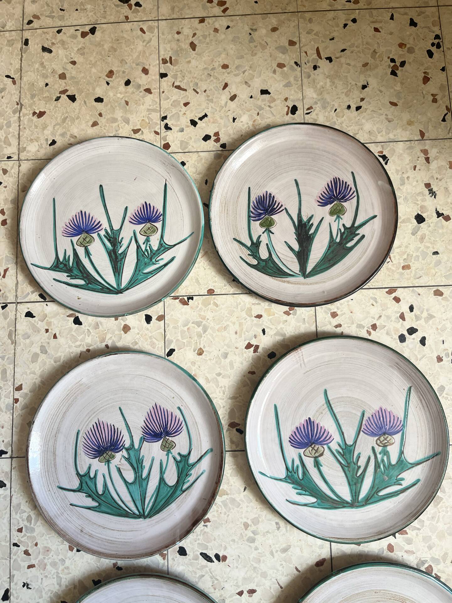 6 flat plates Vallauris