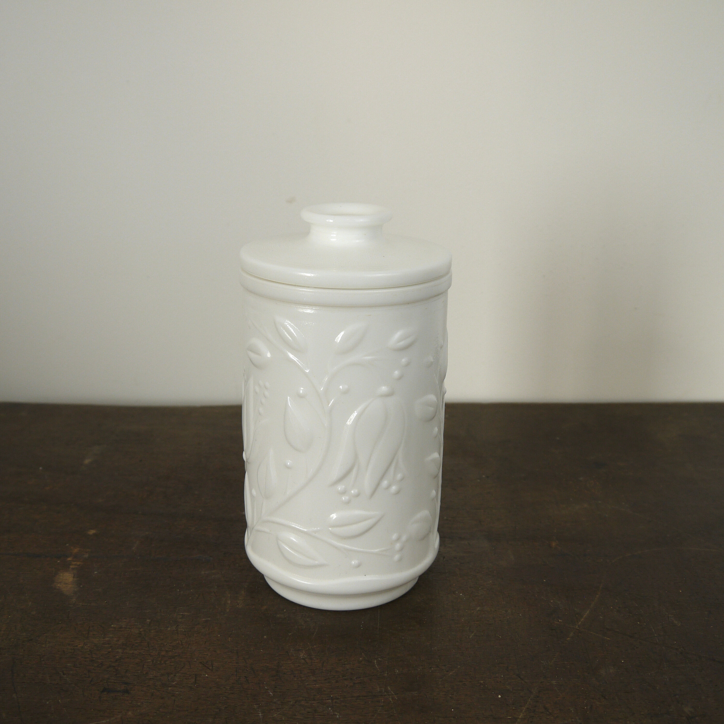 Airtight opal glass jar