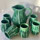 Service Vintage Années 70 – Carafe Majolica Verte + 6 Mugs Feuillage