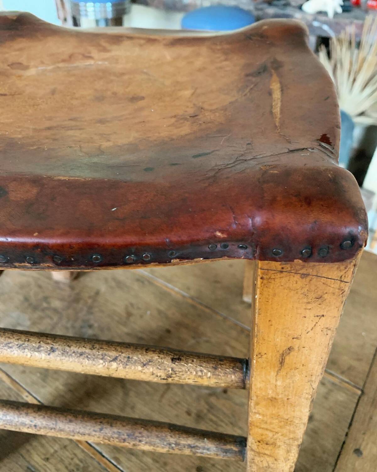 Shoemaker stool